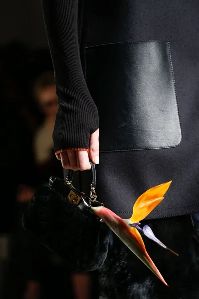 Look 65